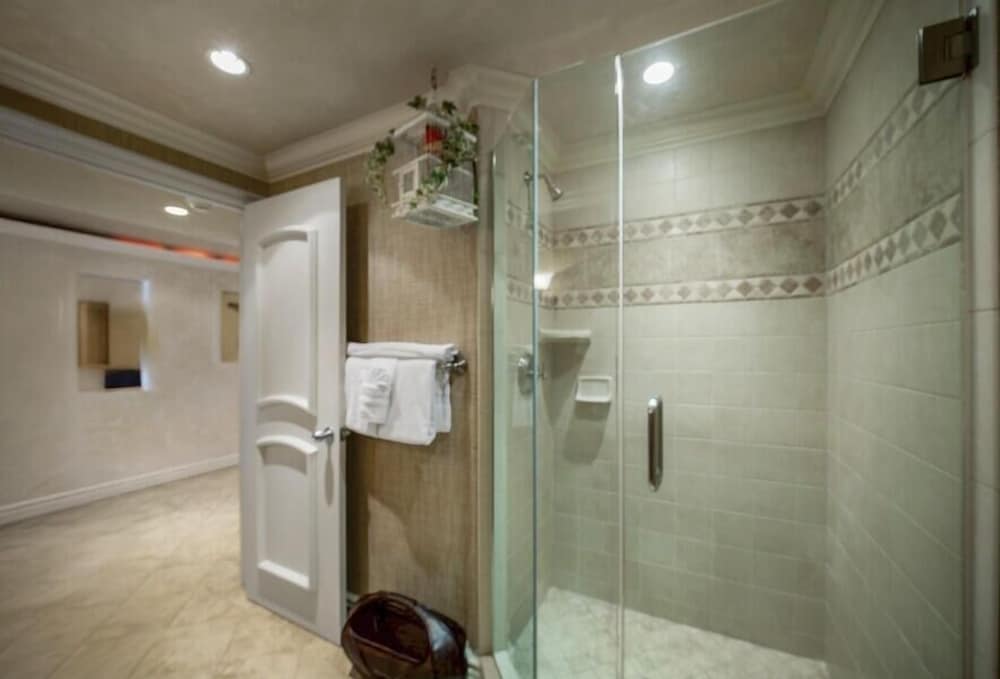 Makena Surf, #b-208 2 Bedroom Condo