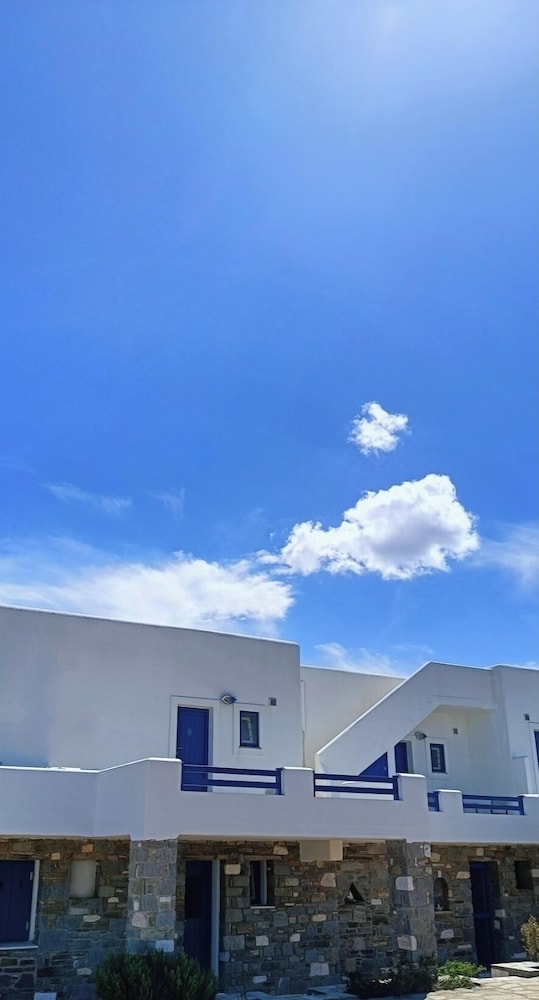 AURA PAROS