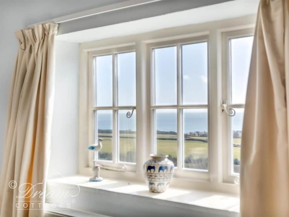 Pitt Cottage view 3
