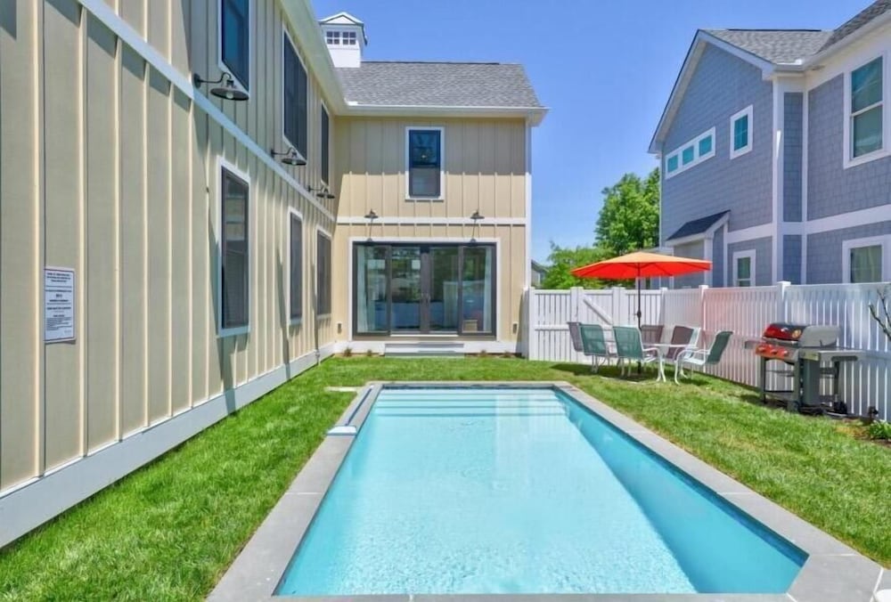 Laurel Street 308
