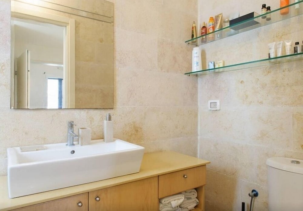 Sea Suites Apartments