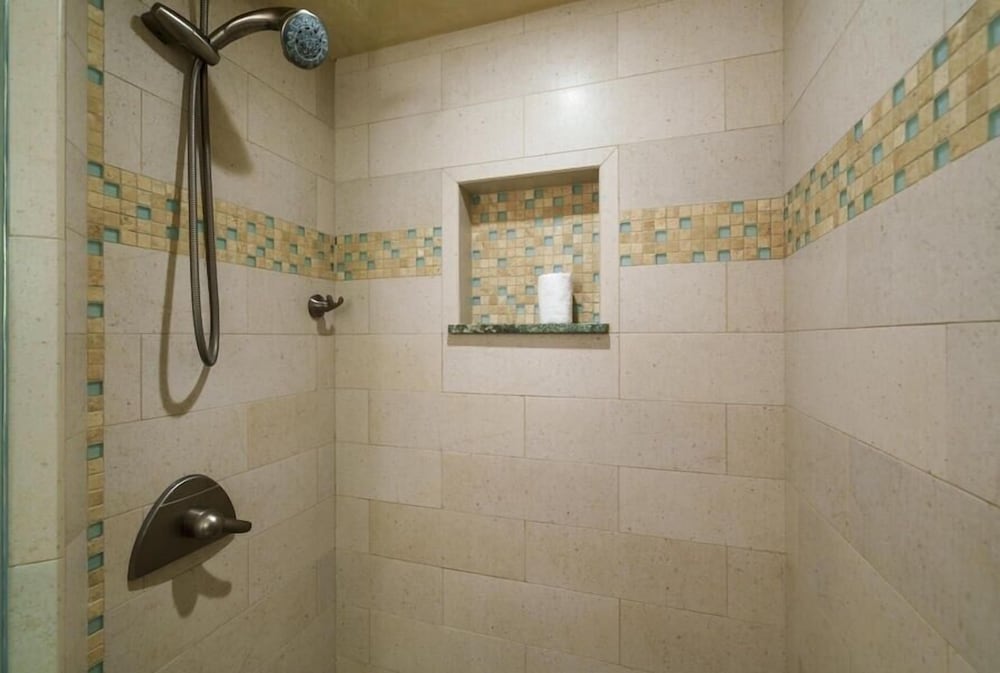 Makena Surf, #f-206 2 Bedroom Condo