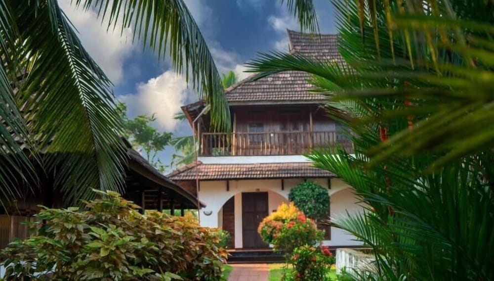 Kumarakom Heritage Resort & Ayurveda