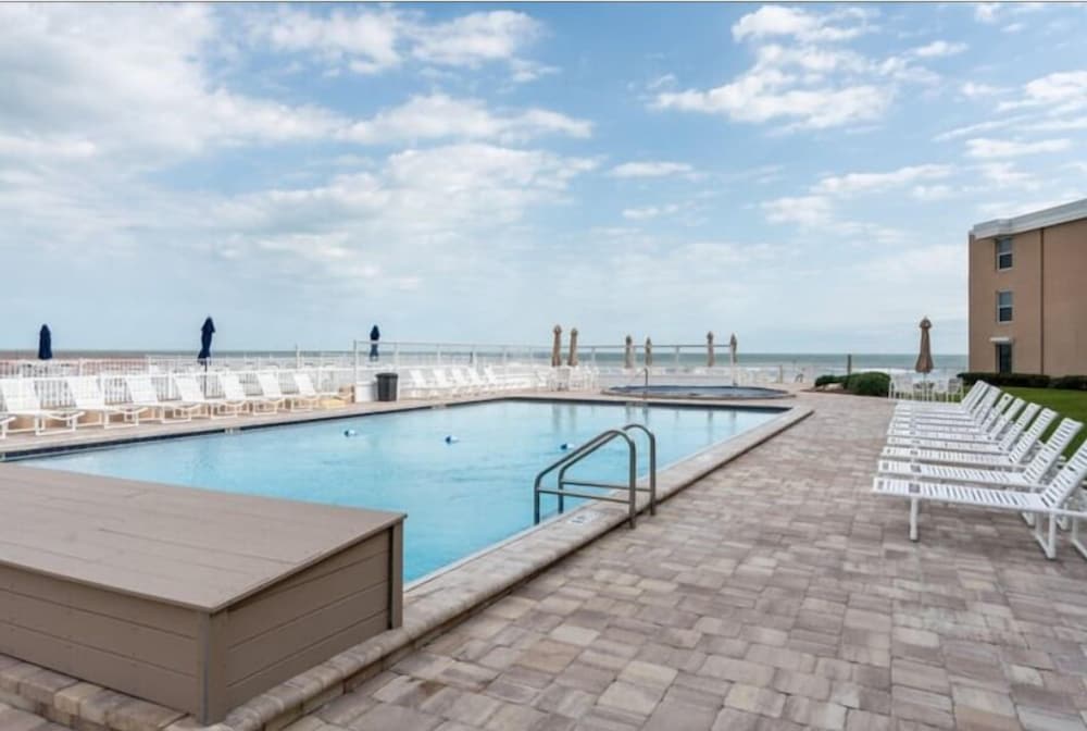 Ocean Club North C104