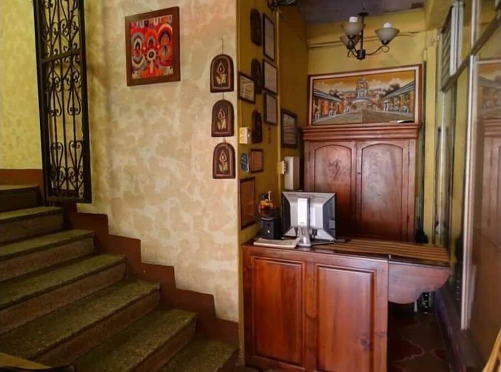 Panajachel Vacations - Hostal Abu - Hostel - Property Image 3