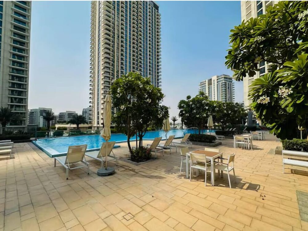 Icon Bay Creek Harbour Waterfront Living