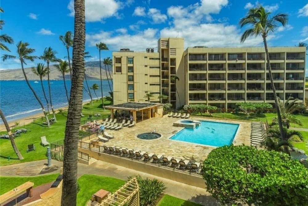 Sugar Beach Resort, #414^ 1 Bedroom Condo by RedAwning