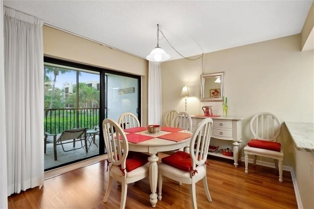 Sea Oats 123 2 Bedroom Condo by RedAwning view 2