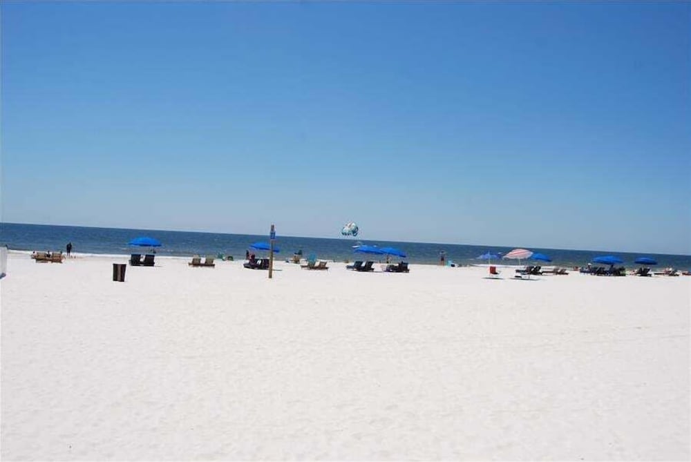 Island Shores