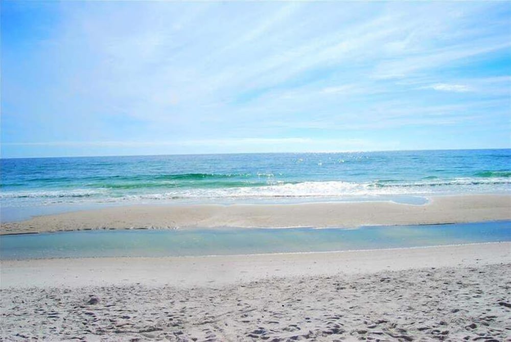 Crystal Shores West 707