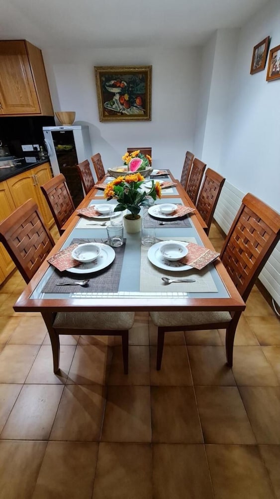 Charming Villa in Moniatis, Cyprus - Private Pool & Garden