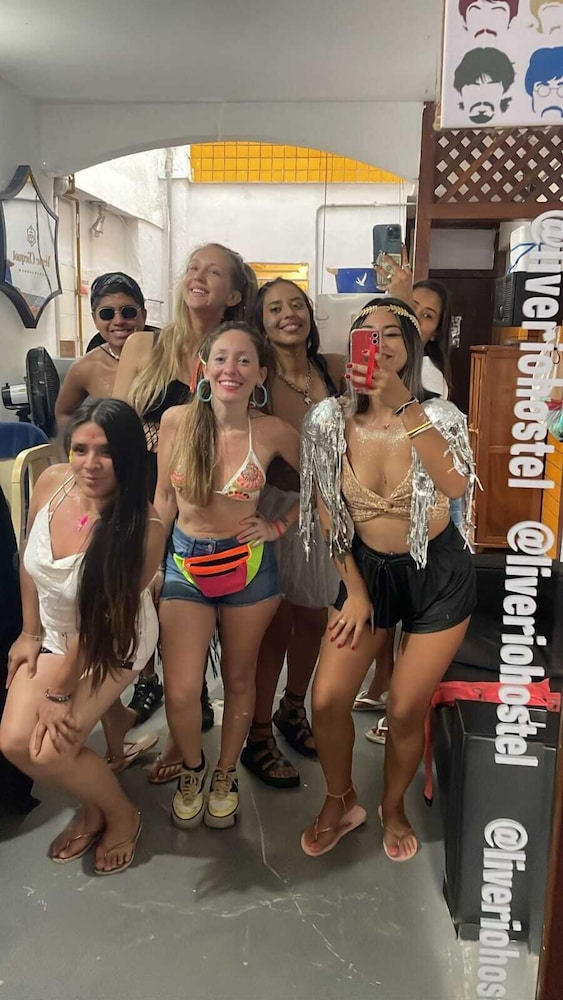 LIVE RIO HOSTEL