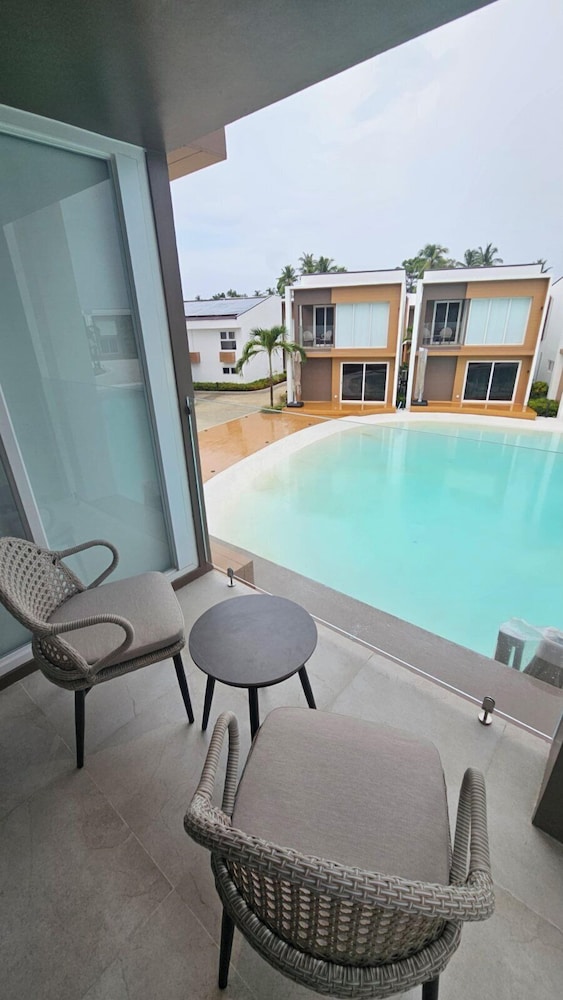 LIME Resort Bohol, a member of Radisson Individuals Premier