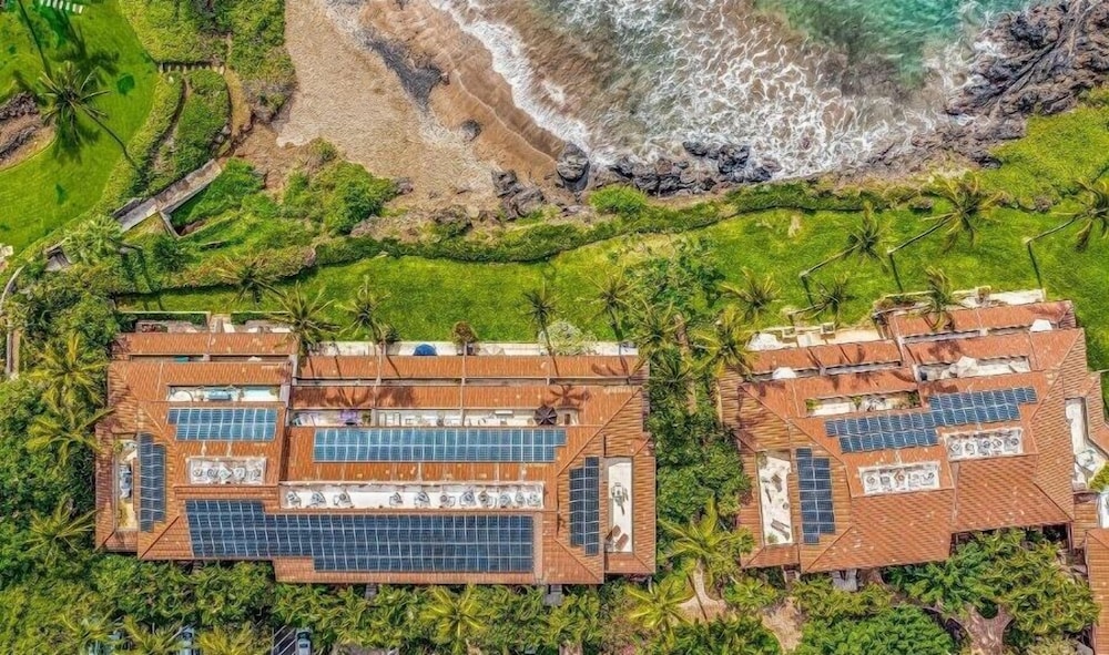 Makena Surf #f-102 2 Bedroom Condo by RedAwning