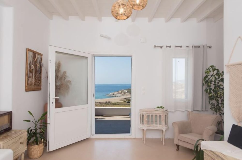 Evilia Mykonian Villa with Jaccuzi view 5