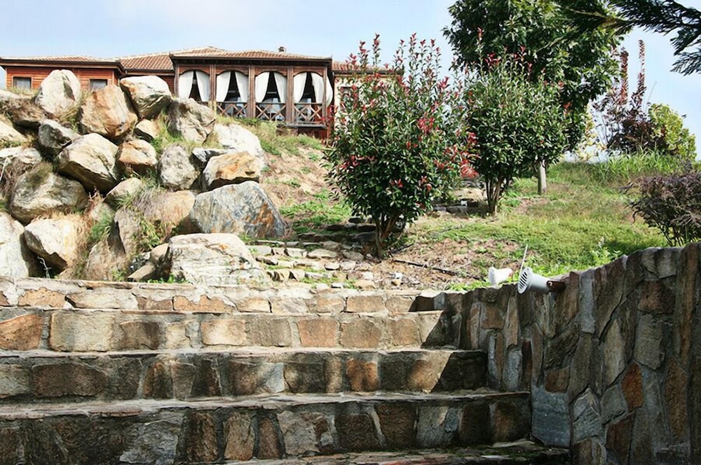 Refanidis Natural Luxury Hotel