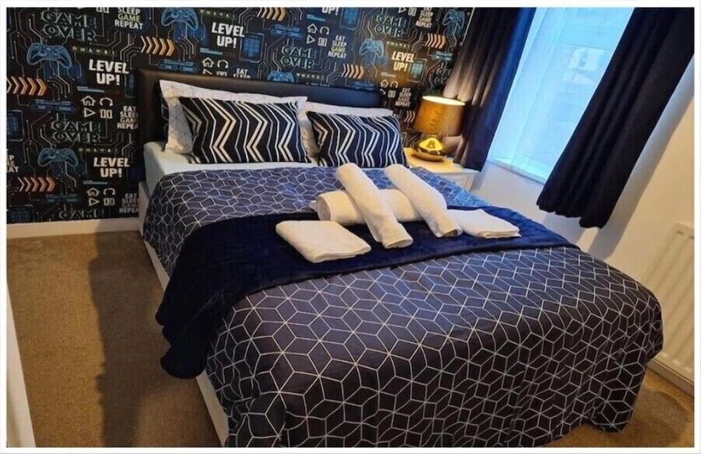 Fantastic Large Room with free parking