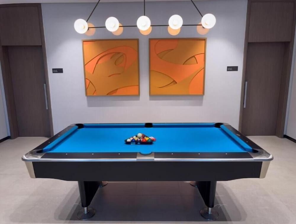 Roomszy Grande Residences Downtown Dubai