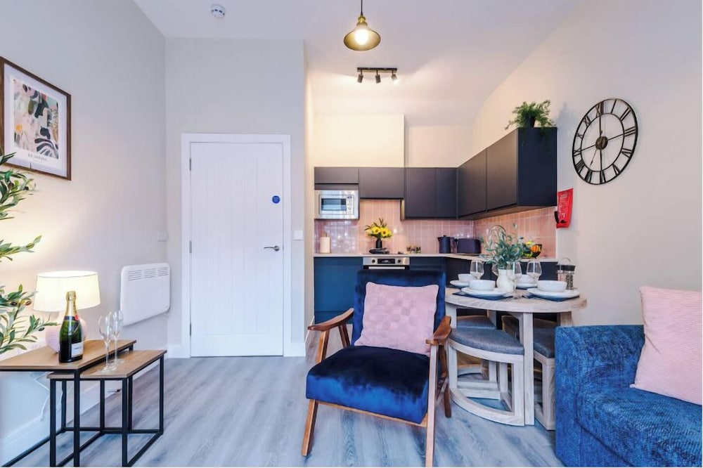 Flat 4 30 Northgate