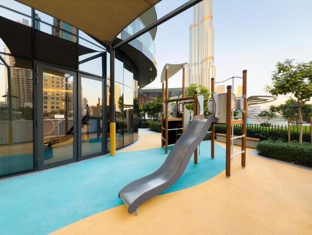 Roomszy Grande Residences Downtown Dubai