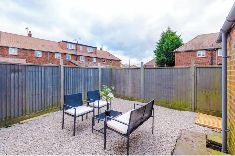 3 Barthomley Crescent