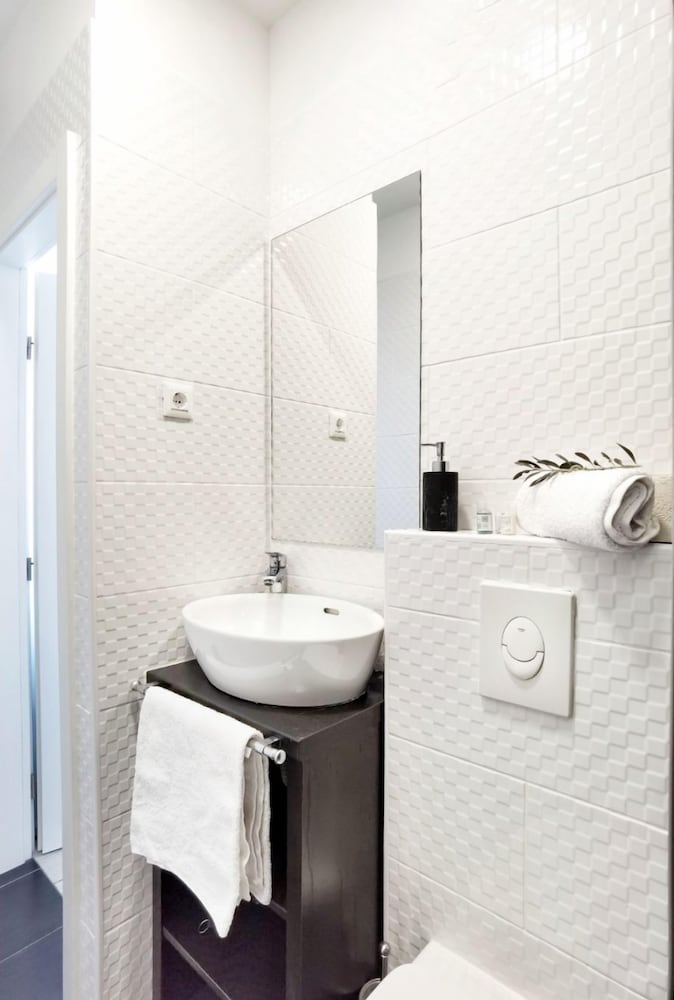 Boutique Rooms - With Pool - 4 - R201