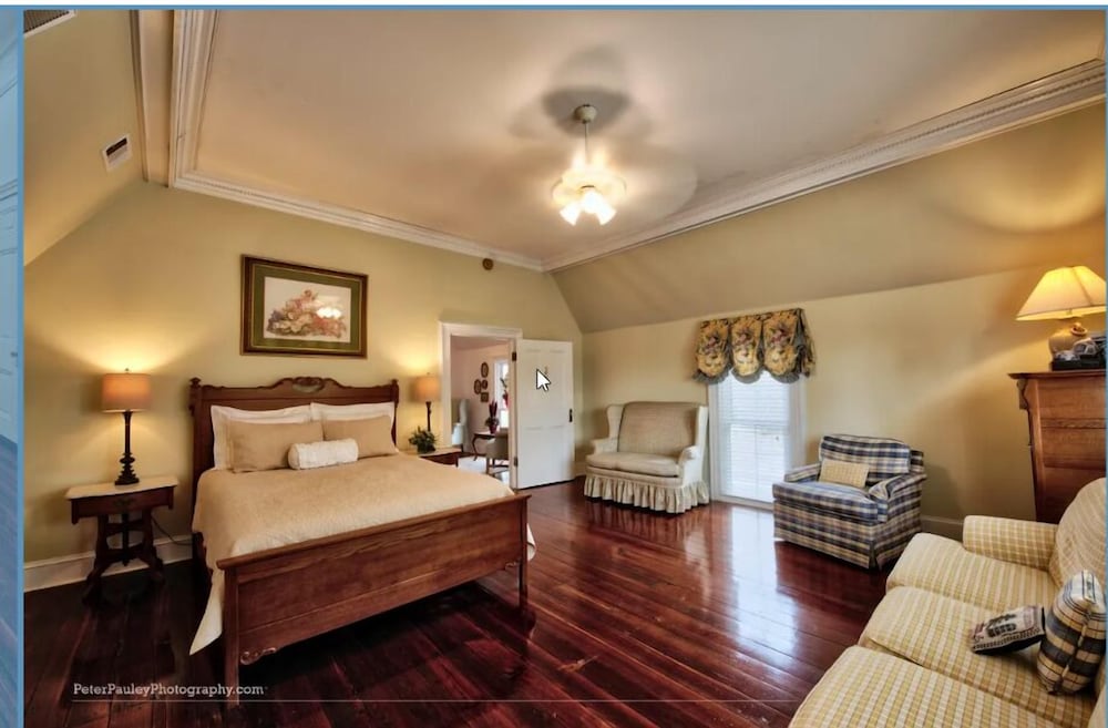 Eufaula Vacations - Eufaula House - Property Image 1