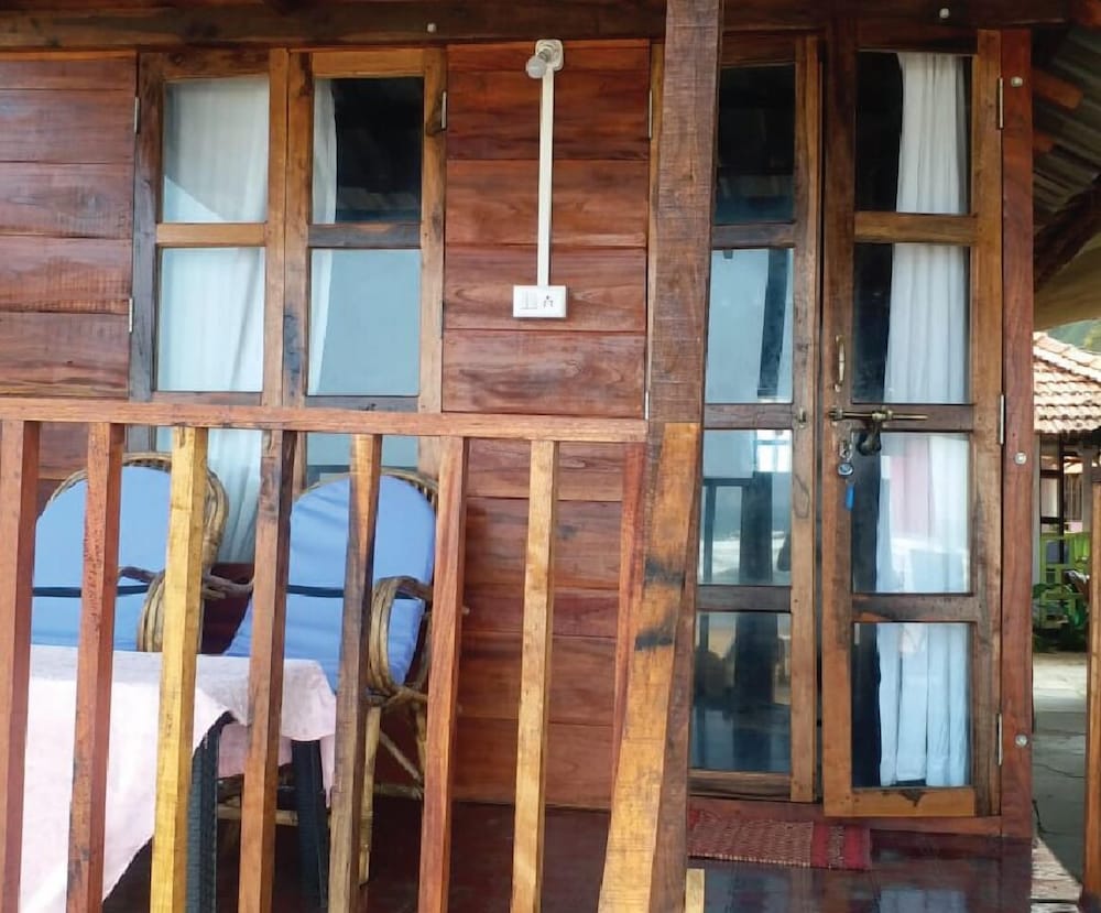 Nirvana Beach Cottages
