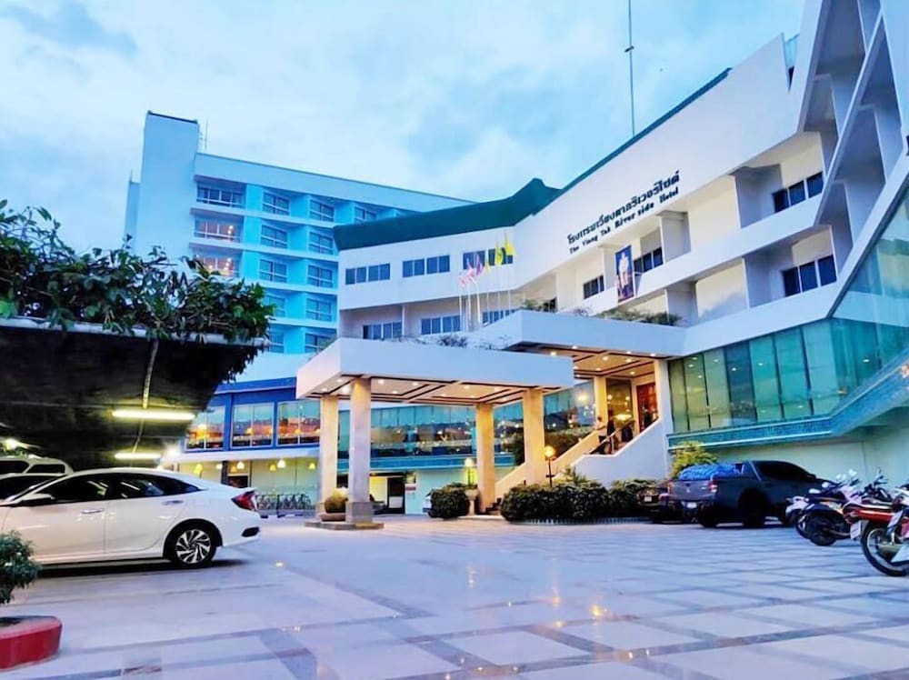 The Viangtak Riverside Hotel