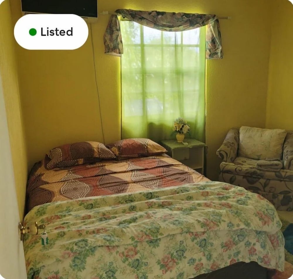 JO J'S Hostel
