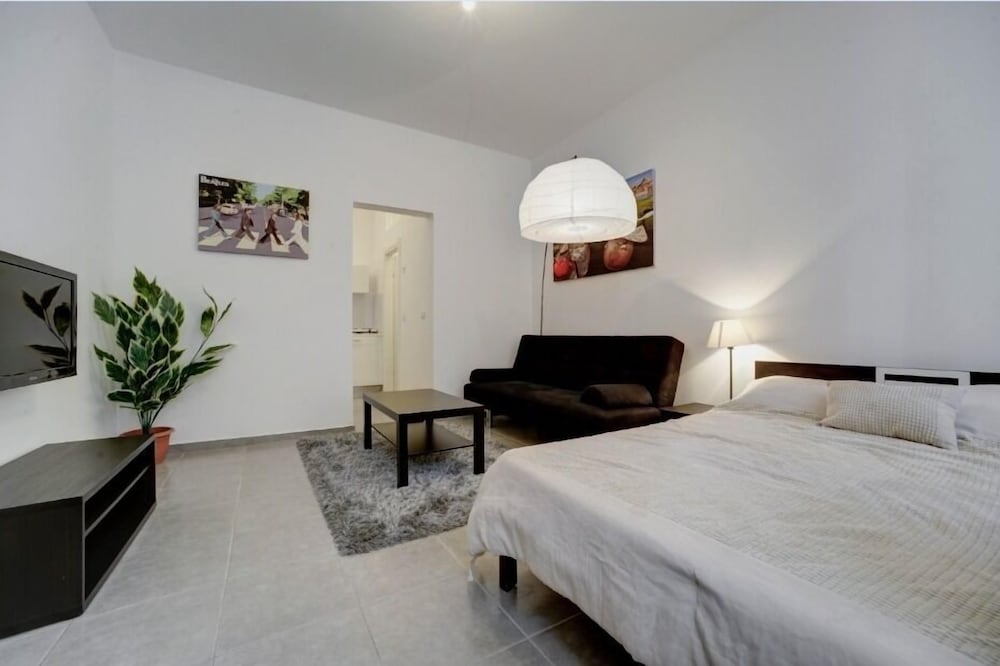Tel-Aviving Apartments
