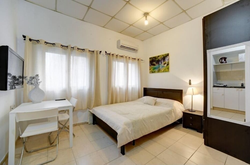 Tel-Aviving Apartments