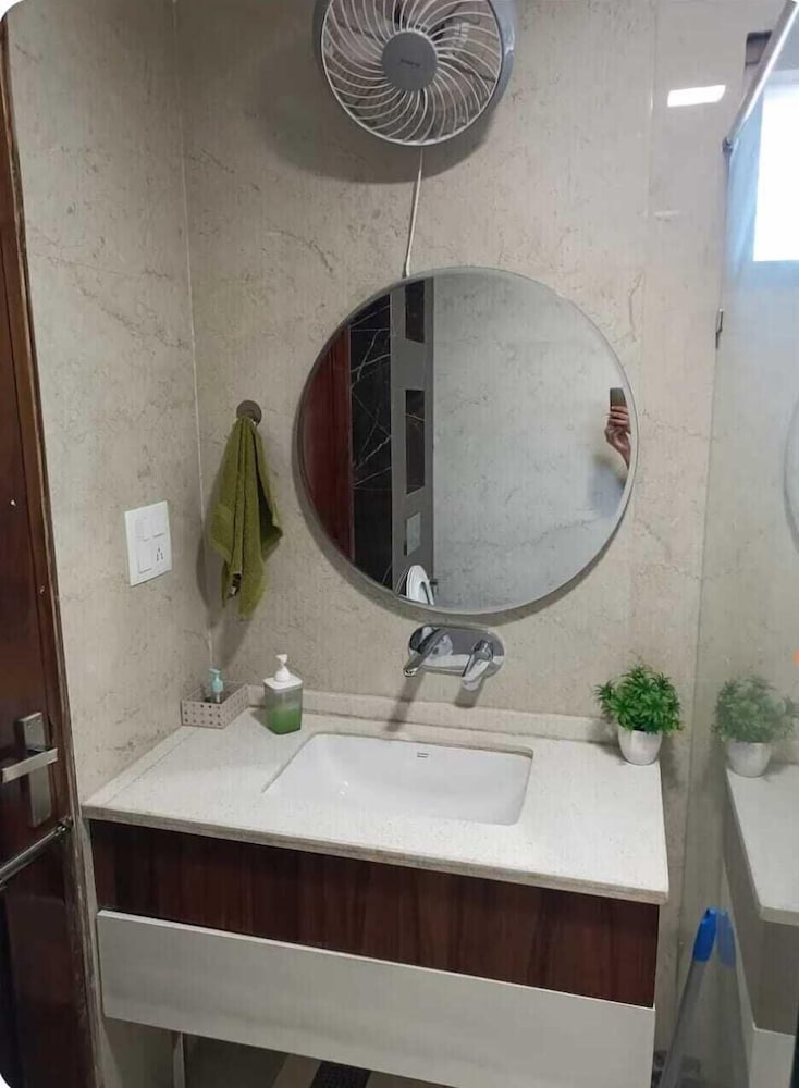 HomiStay - 3BHK