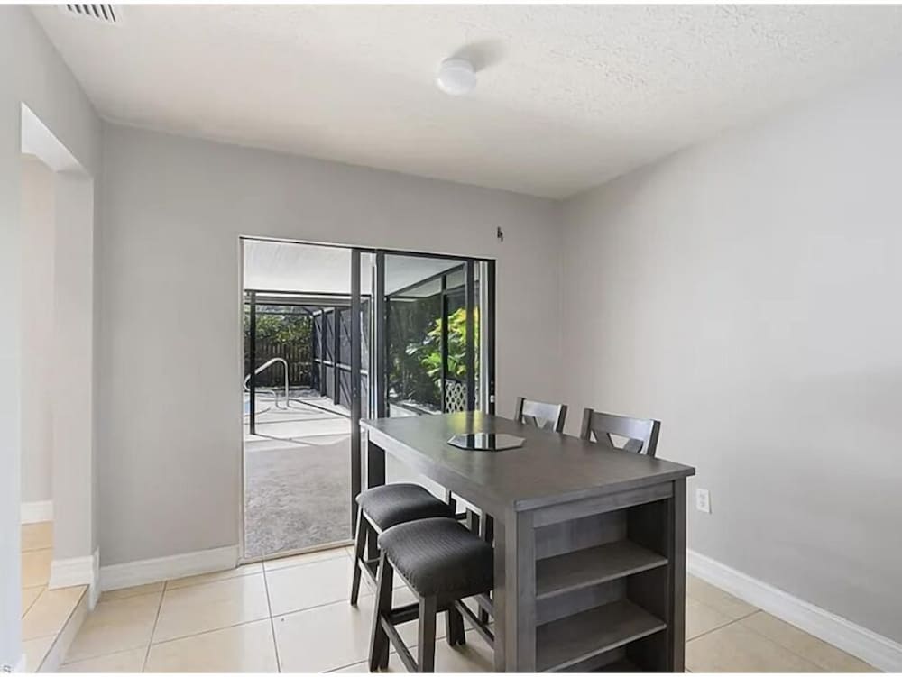 105th with Pool 654 3 bedroom 2 bedroom Remodel in works 3 Home