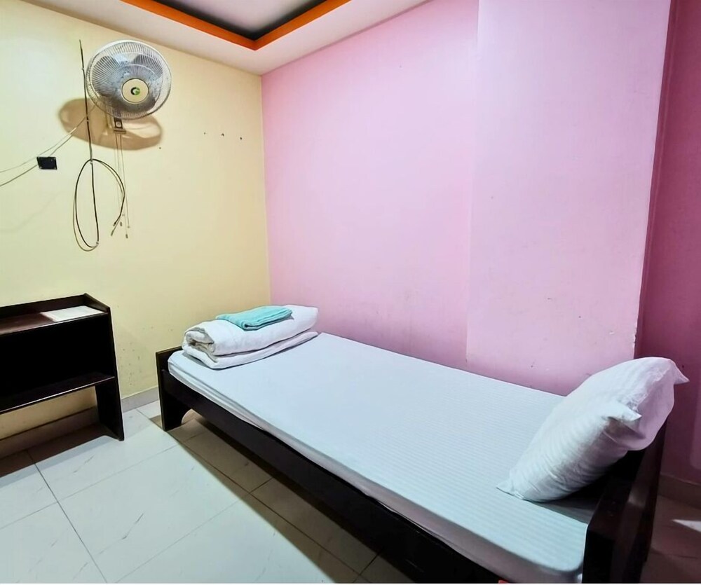 Hotel Famy Palace