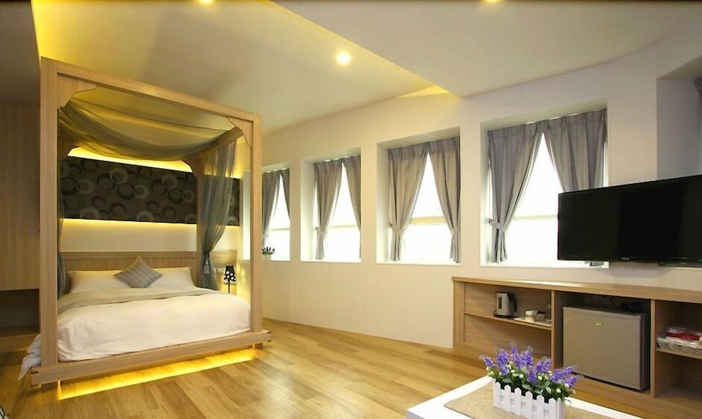 Honey House B&B