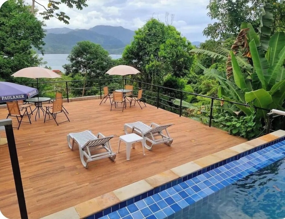 Yumi Chalés Ilhabela