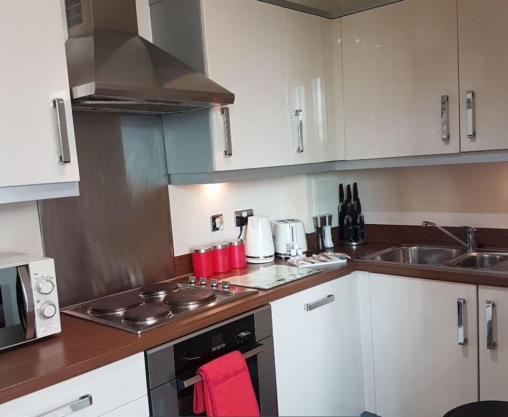 45 Brooklyn House - Lap of Luxury City Centre Apartments in Hub - Parking, City View view 2