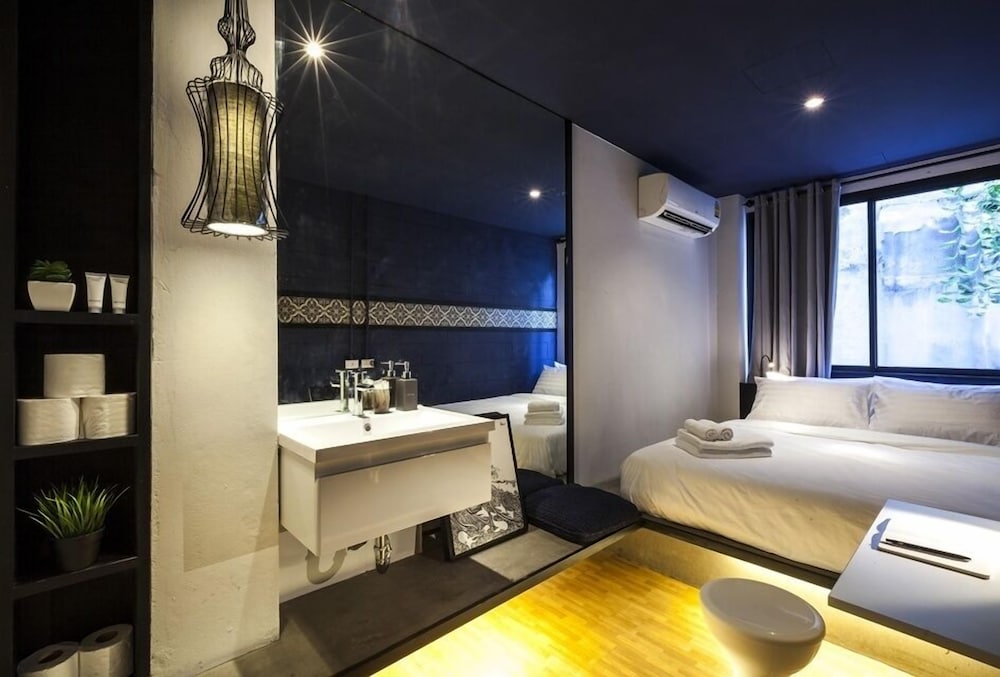 Fulfill Phuket Hostel