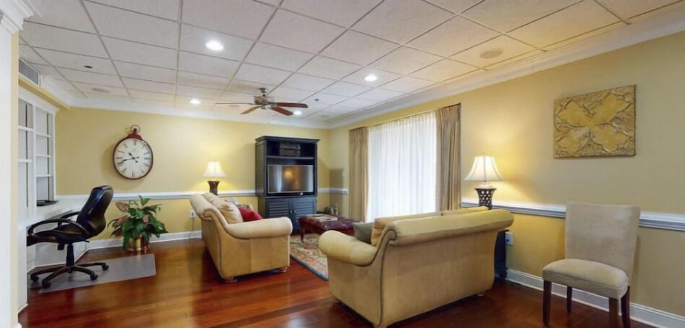 Water Street Retreats