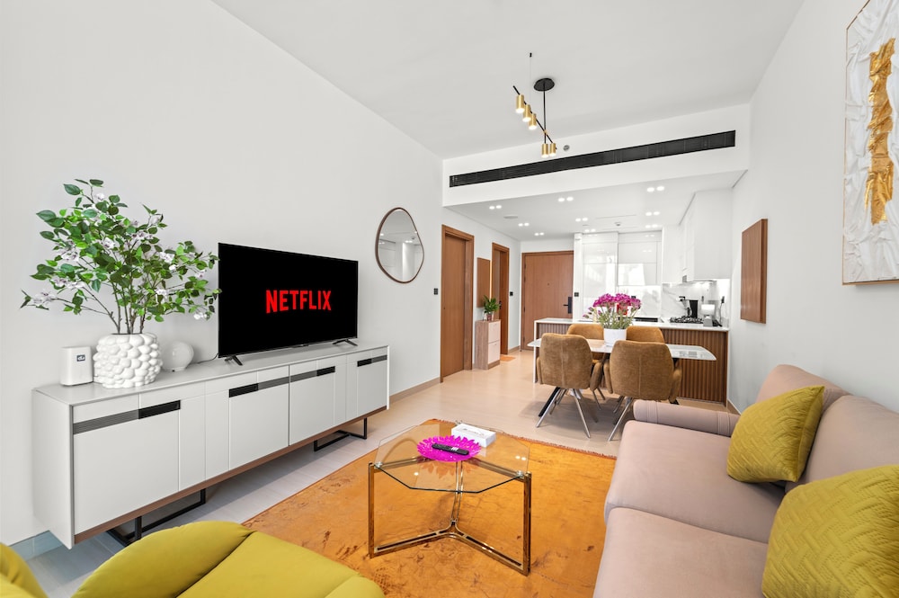 Binghatti Orchid