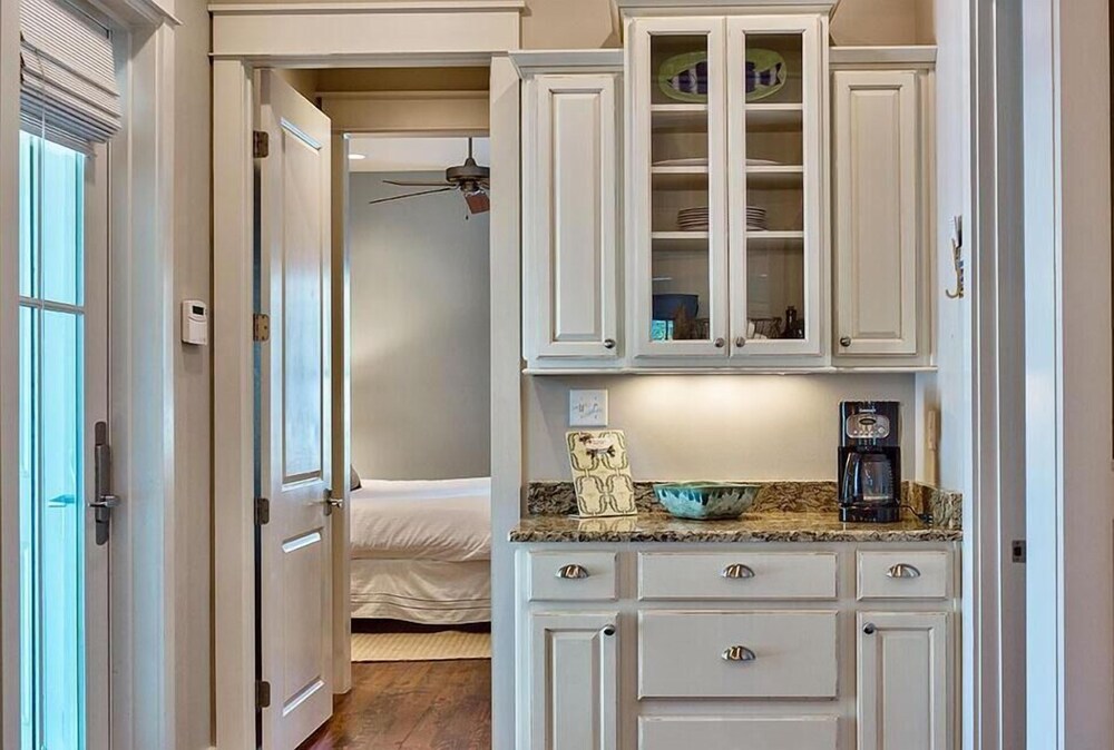 Coral Cottage 4 Bedroom Holiday Home by Five Star Properties