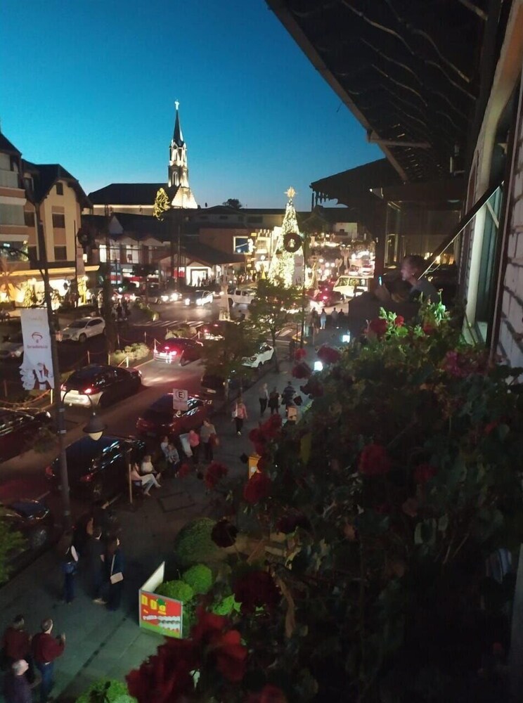 Locar-in Gramado Studio 100 m da Rua Coberta view 3