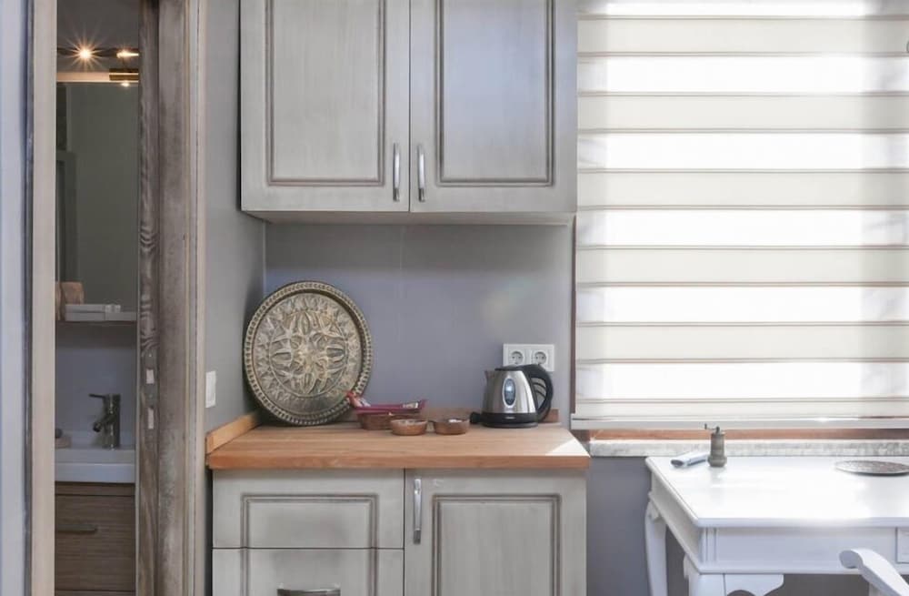 Galatolia Suites - Image 92