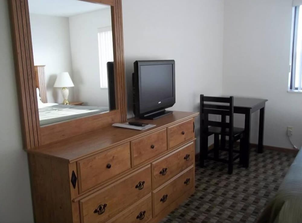 Burke Inn Motel & Suites