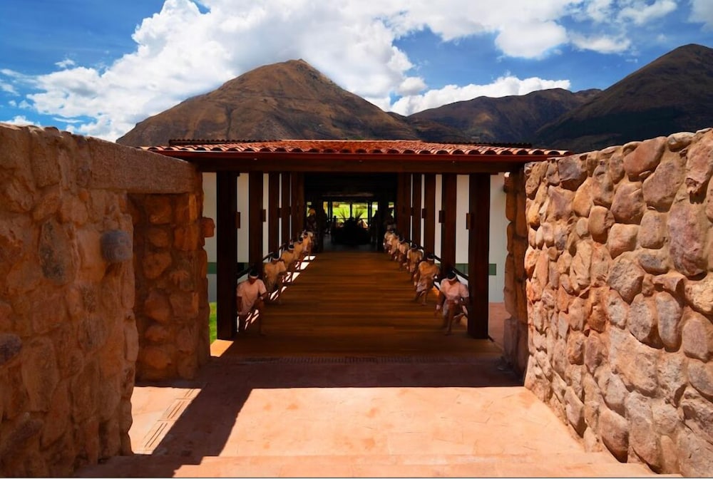 Rustica hoteles URUBAMBA