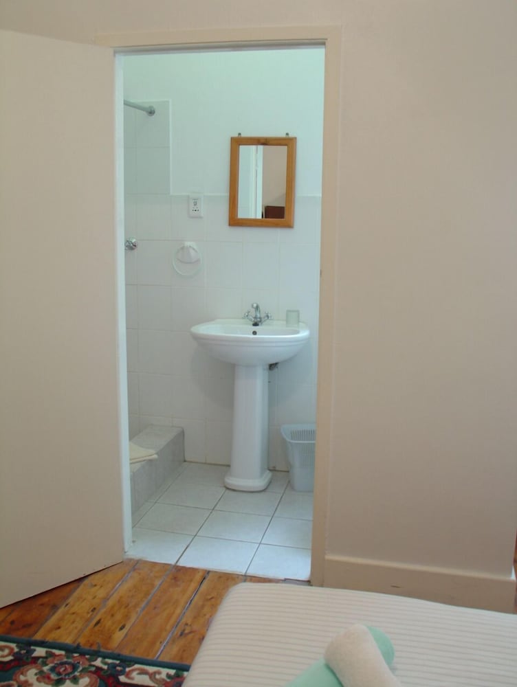 District Six Guesthouse