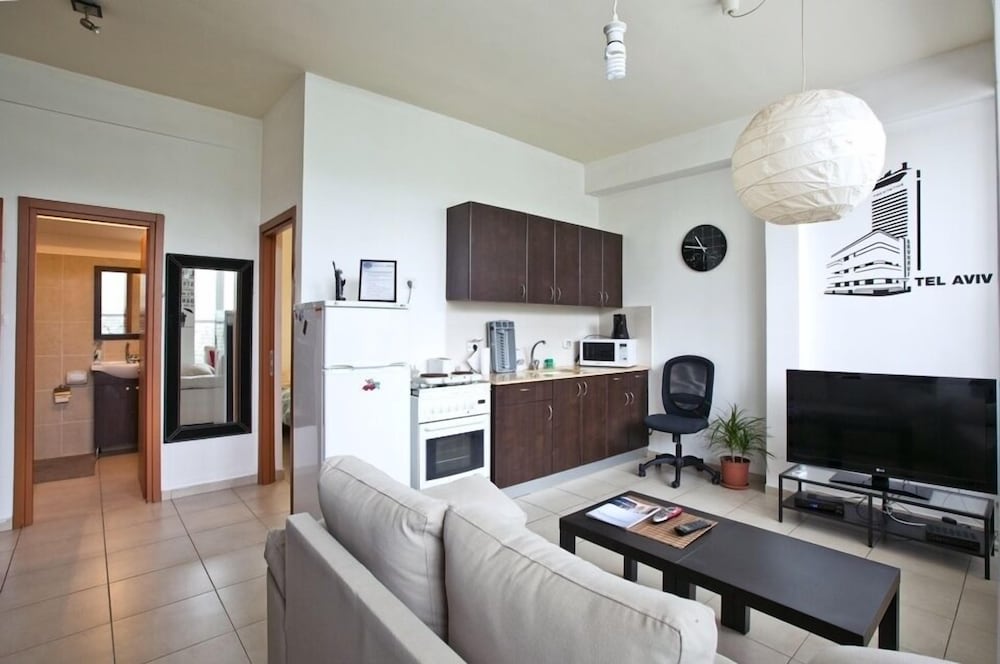 Apartment - Tel Aviv