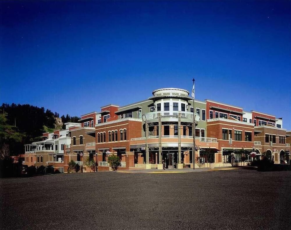 Howelsen Place H307a - Property Image 12