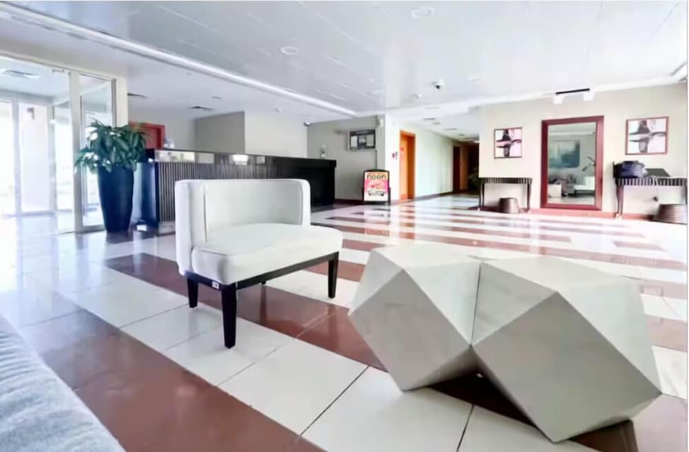 Binghatti Phoenix JVC Near Circle Mall